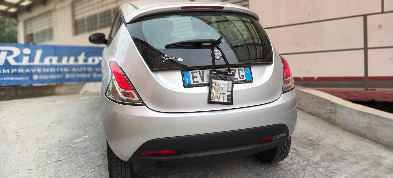 Lancia Ypsilon 0.9 TwinAir 85 CV 5p NP Gold