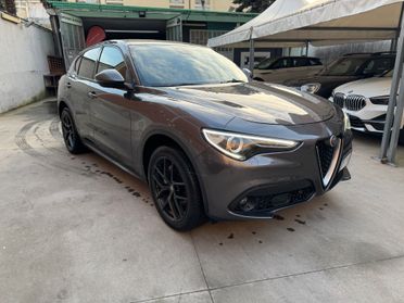 Alfa Romeo Stelvio 2.2 Turbodiesel 210 CV AT8 Q4 Super