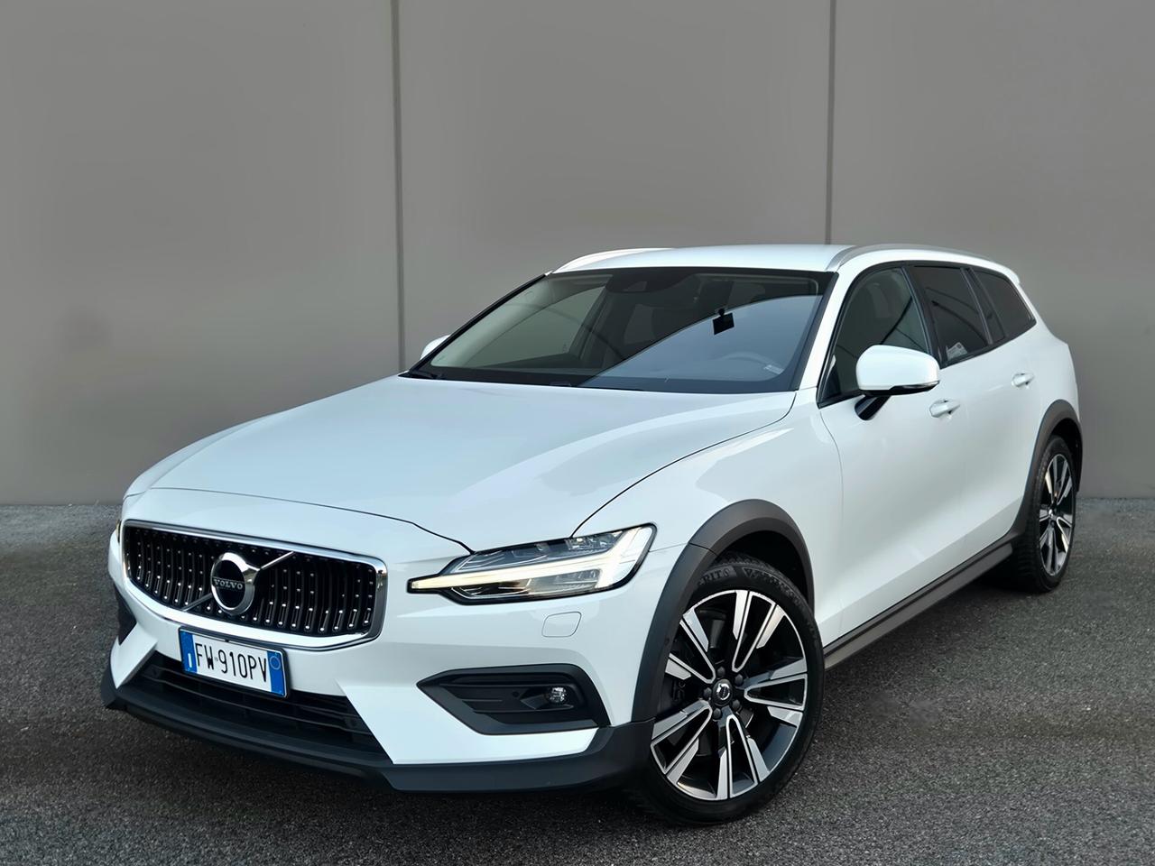 Volvo V60 Cross Country D4 AWD Geartronic Pro
