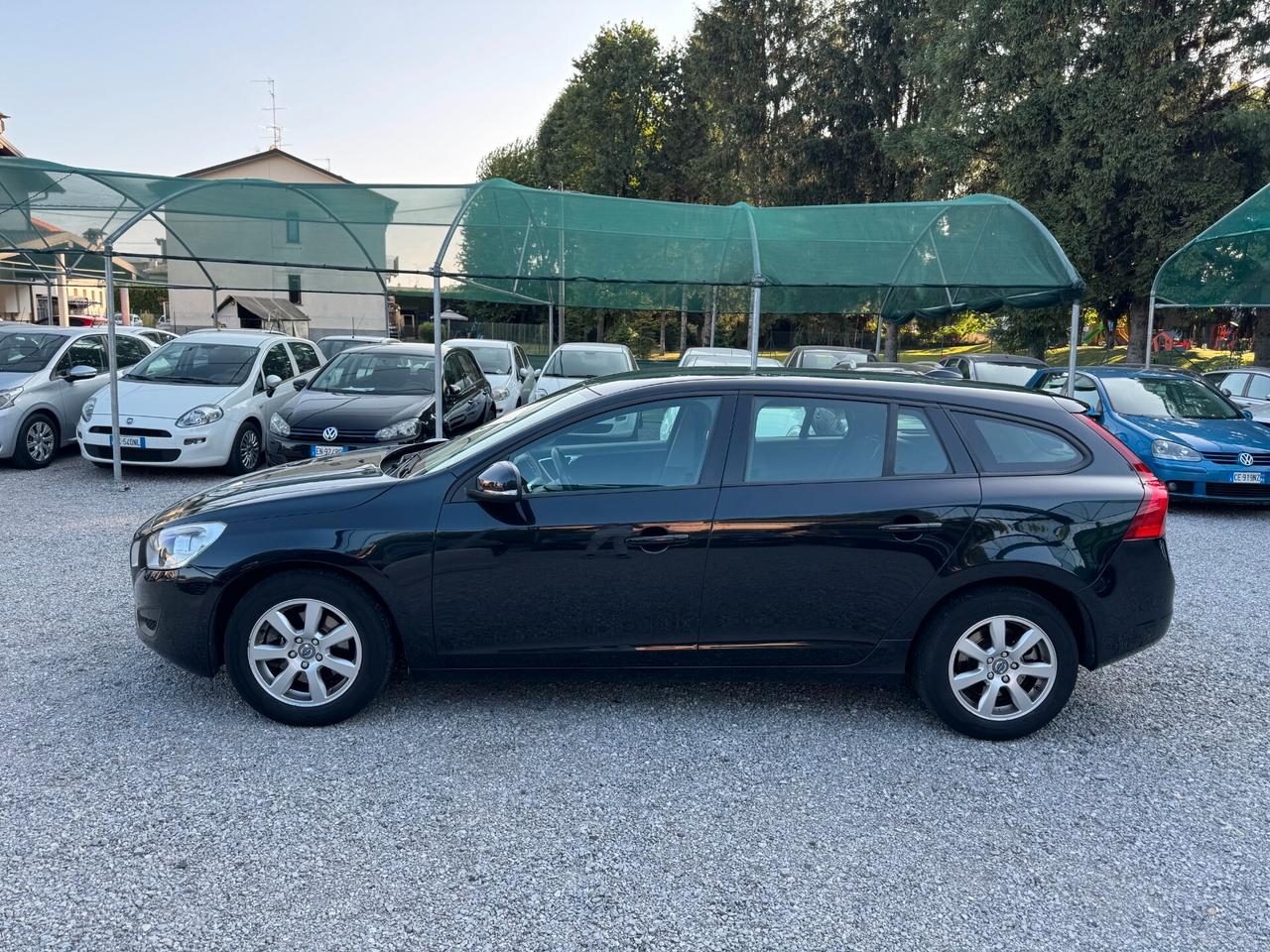 Volvo V60 T3 Powershift Momentum