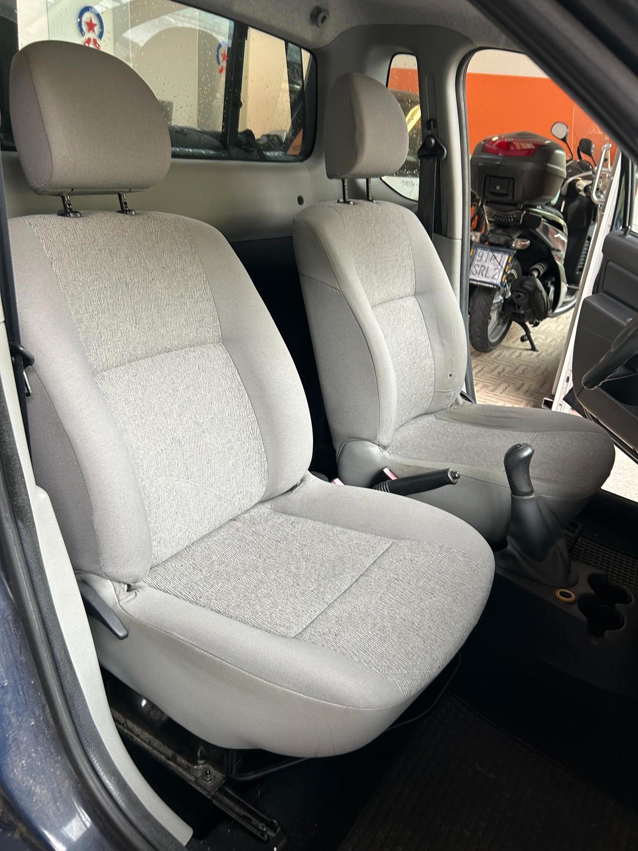 Dacia Logan Pick-Up Pick-Up