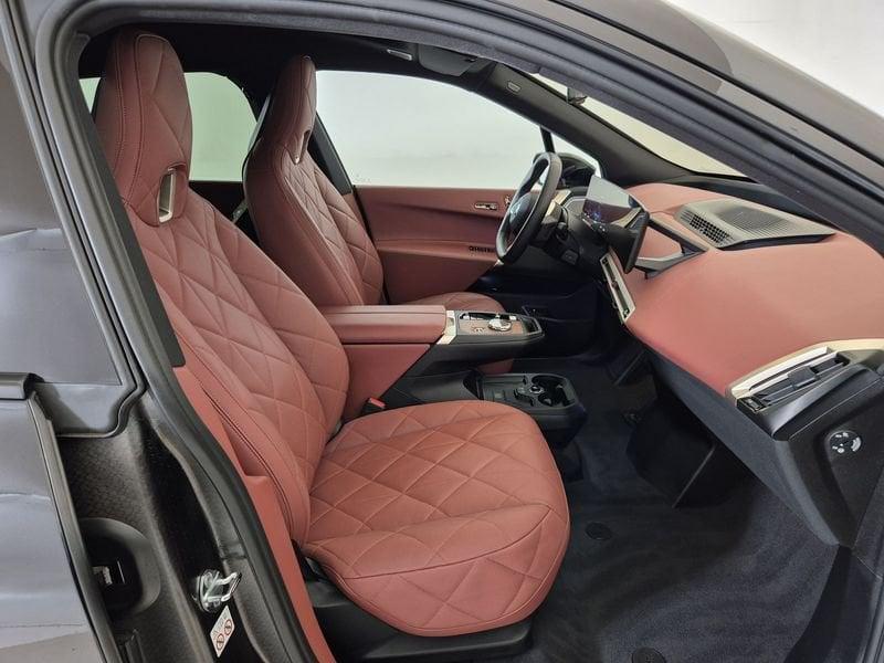 BMW iX BMW i M60