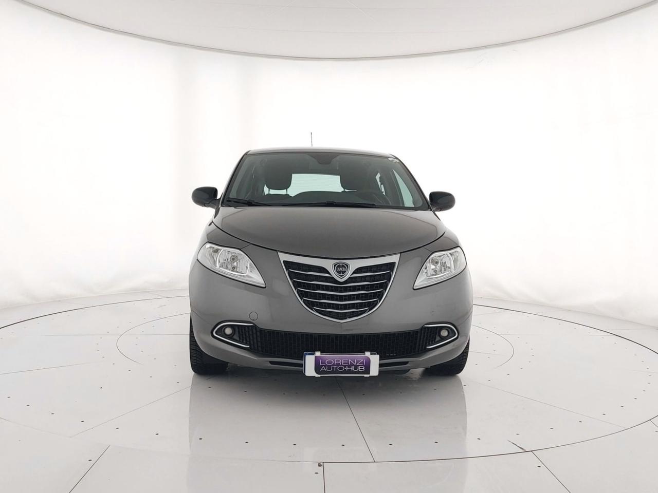 LANCIA Ypsilon 1.2 8v Silver c/clima 69cv NEOPATENTATI+ALCANTARA