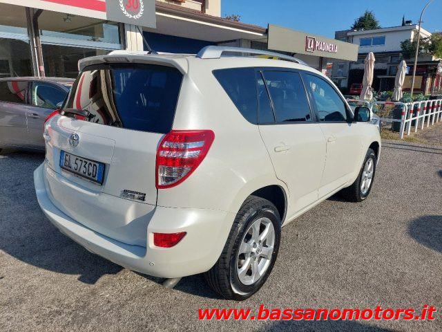 TOYOTA RAV 4 RAV4 Crossover 2.2 D-4D 150 CV DPF Exclusive