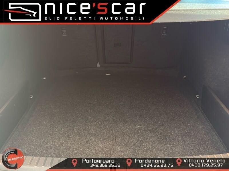 Skoda Octavia 2.0 TDI EVO SCR DSG Wagon Sportline