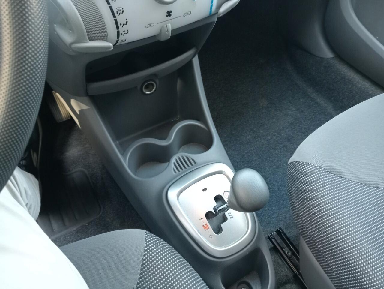 Peugeot 107 1.0 68CV 5p. AUTOMATICA