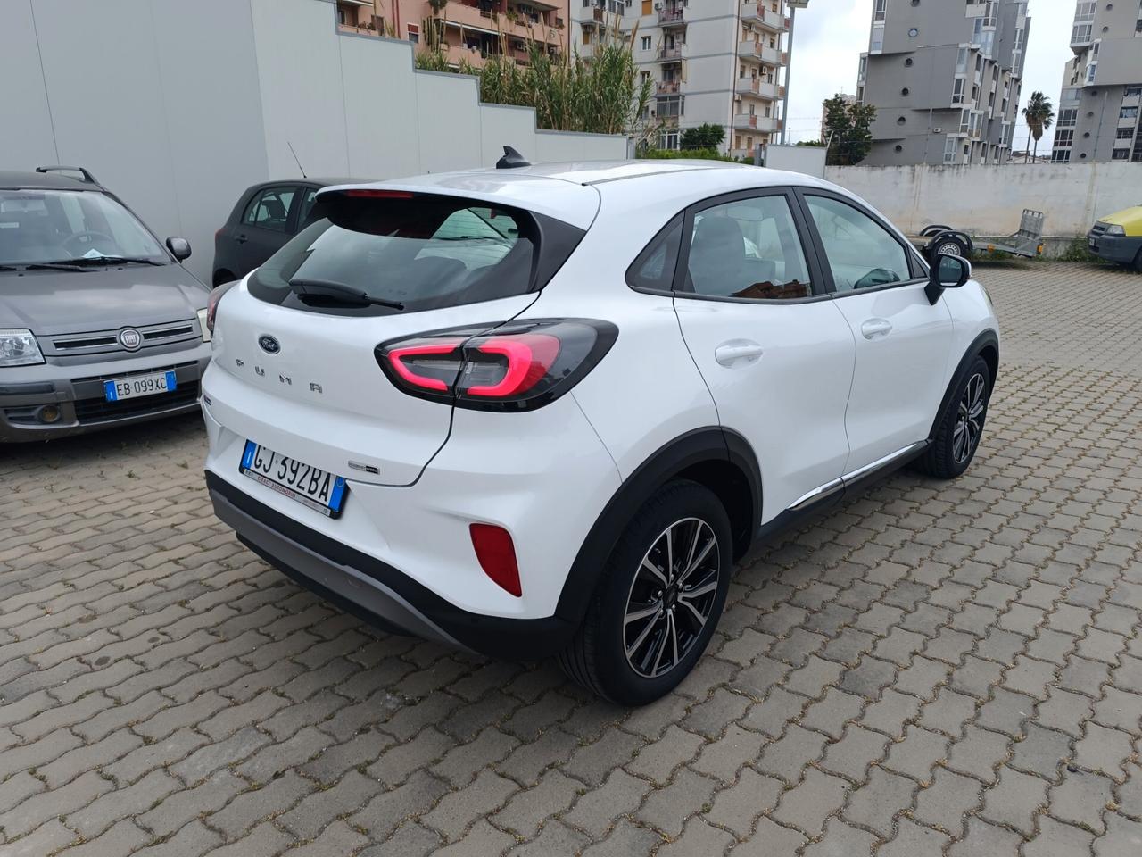 Ford Puma 1.0 EcoBoost Hybrid 125 CV Titanium