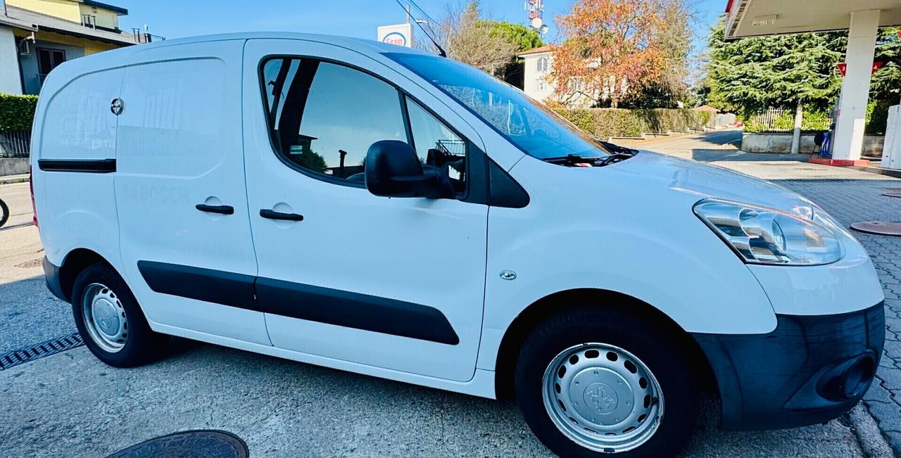 Peugeot Partner Tepee 1.6 HDi Autocarro 3 posti