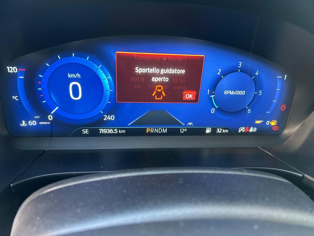 Ford Kuga 1.5 EcoBlue 120 CV ST-Line X ( Pari Nuovo)