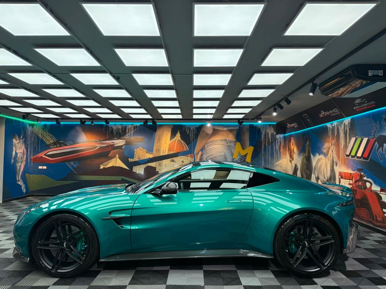 Aston Martin Vantage Coupé (058)