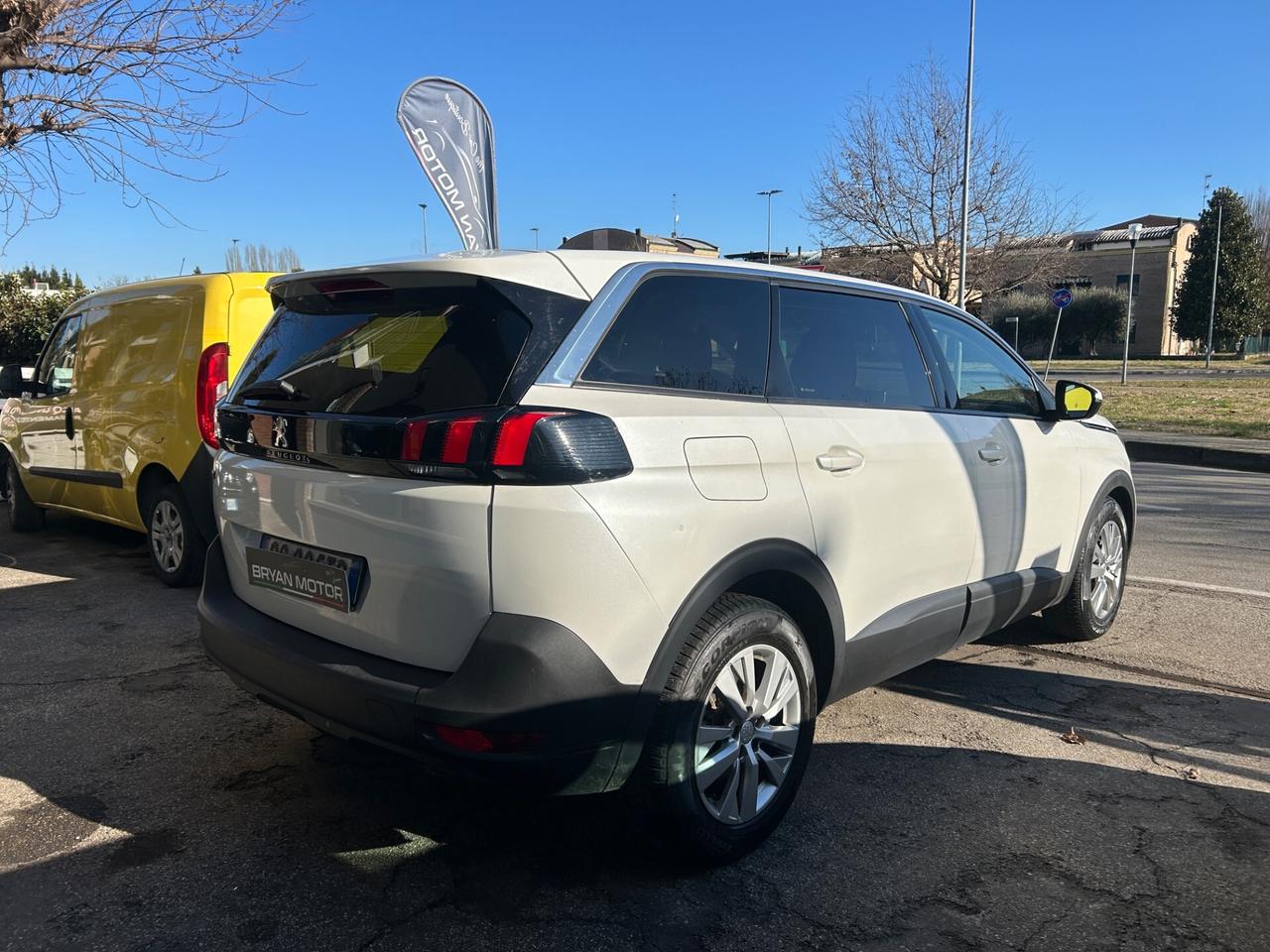 Peugeot 5008 BlueHDi 130 S&S Allure