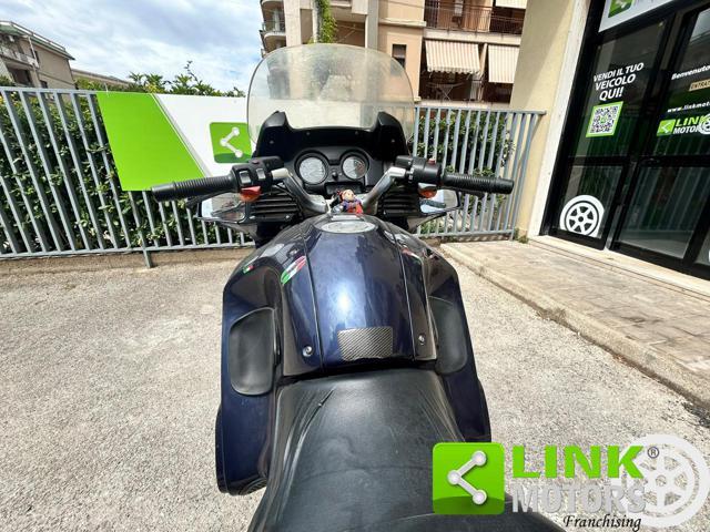BMW R 850 RT .