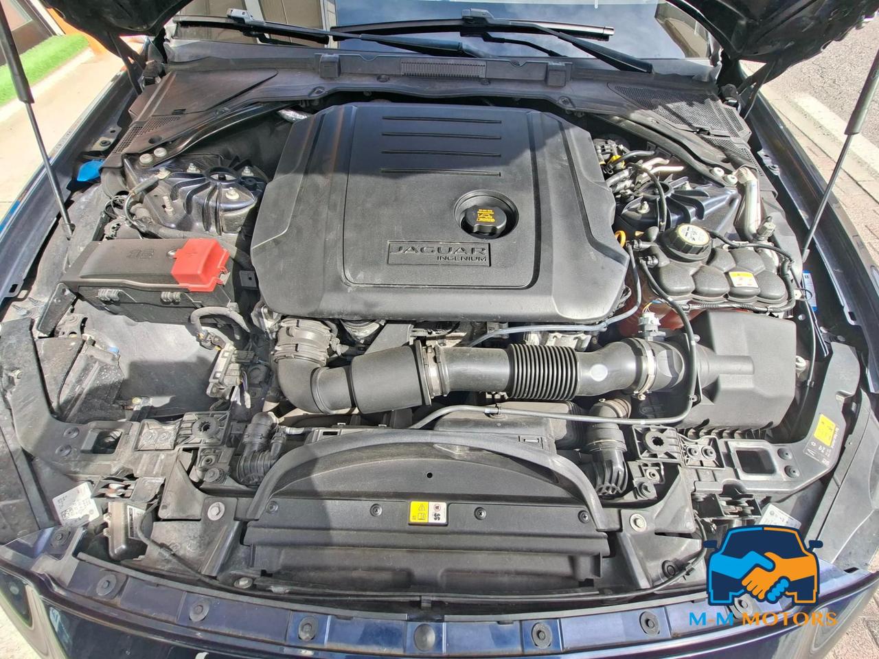 Jaguar XE Berlina XE 2.0d i4 Prestige Business edition 180cv auto my18