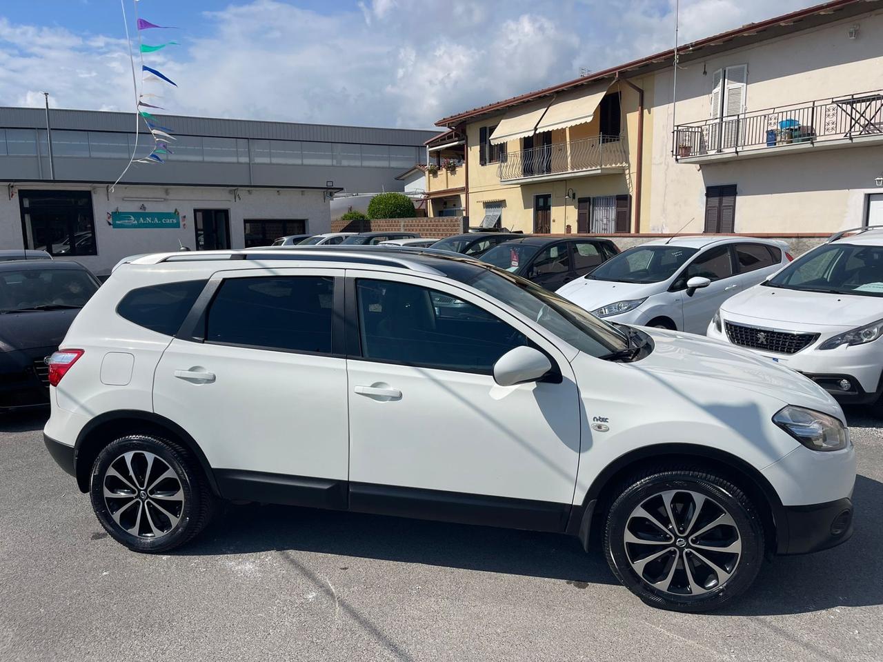 Nissan Qashqai Qashqai+2 2.0 dCi DPF n-tec