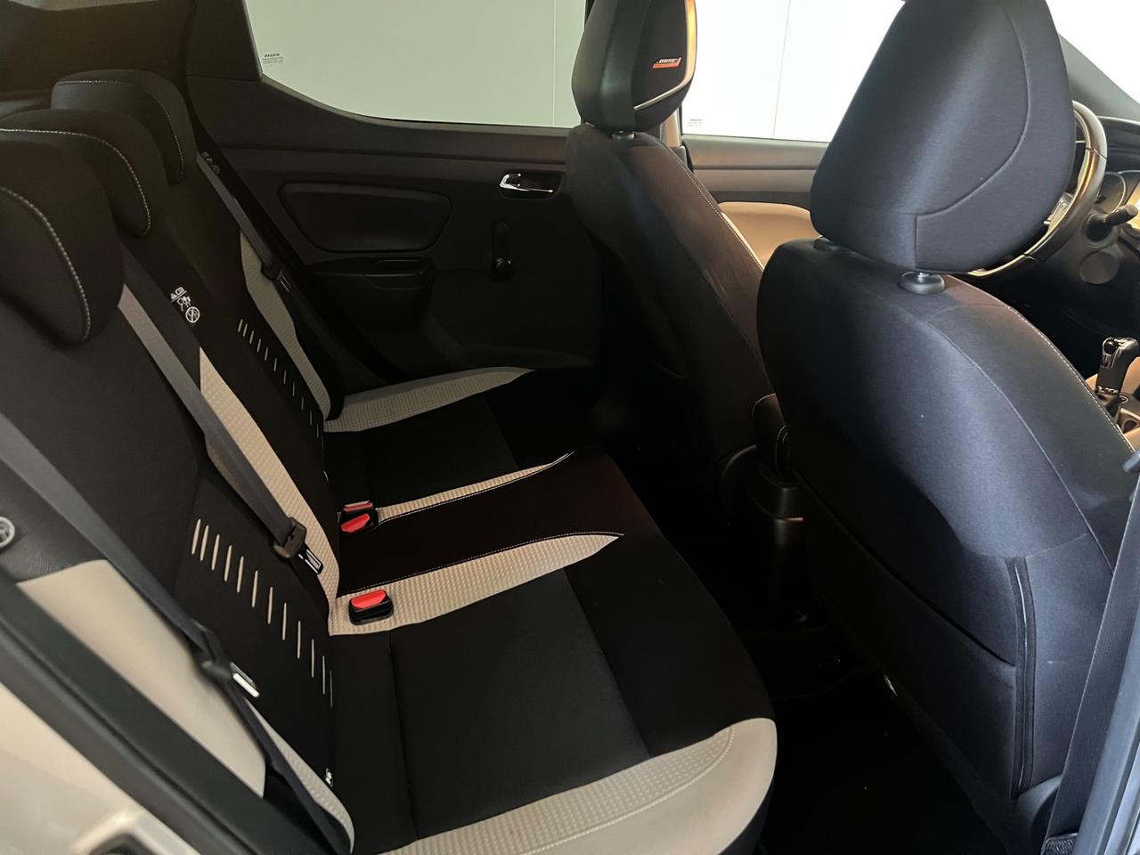 Nissan Micra 0.9 IG-T 12V 5 porte Tekna