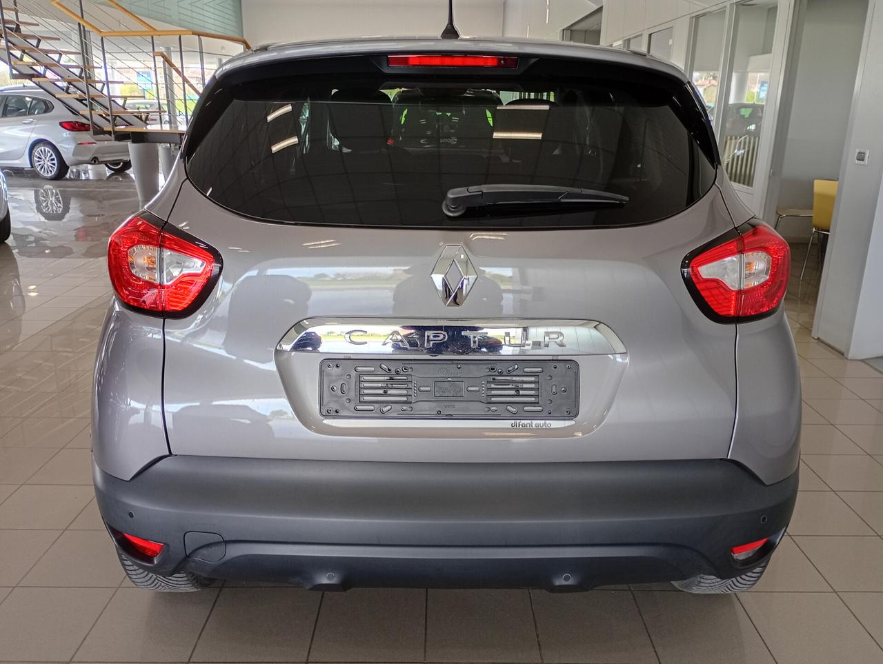 Renault Captur TCe 12V 90 CV - NEOPATENTATI