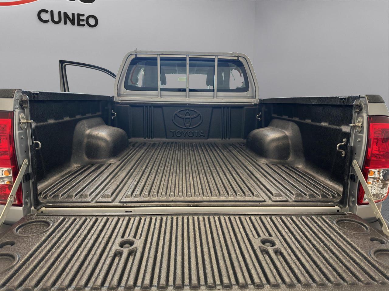 Toyota Hilux 2.4 d-4d extra cab Comfort 4wd