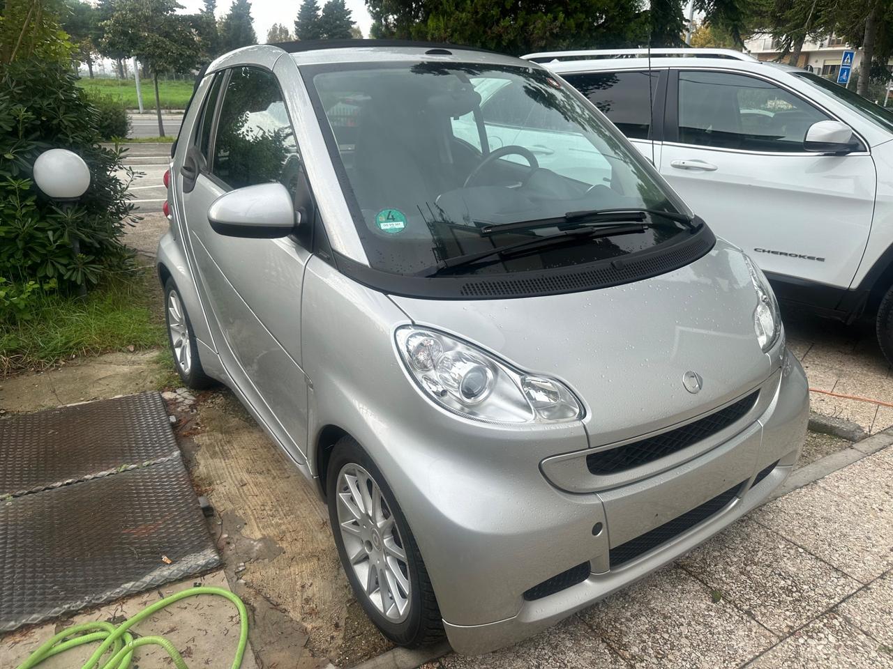 Smart ForTwo 1000 52 kW MHD cabrio passion