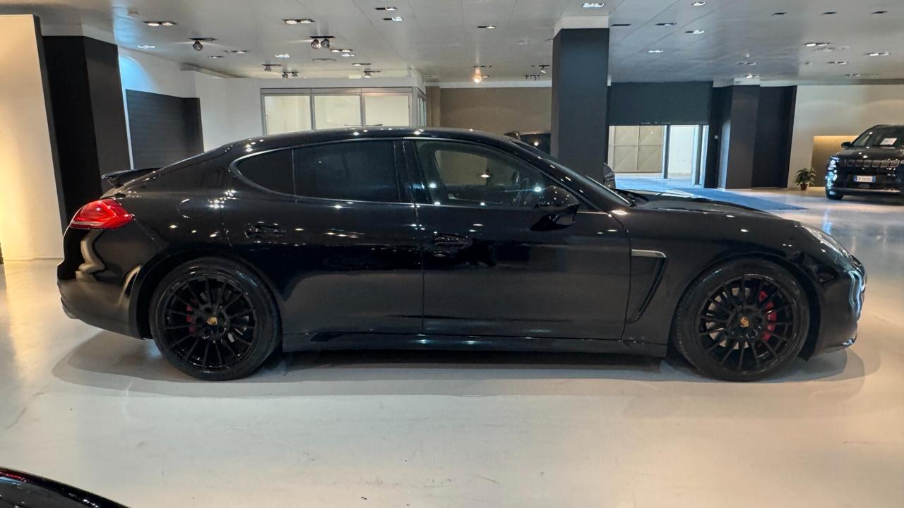 Porsche Panamera 3.0 300CV PLATINUM EDITION - 2015