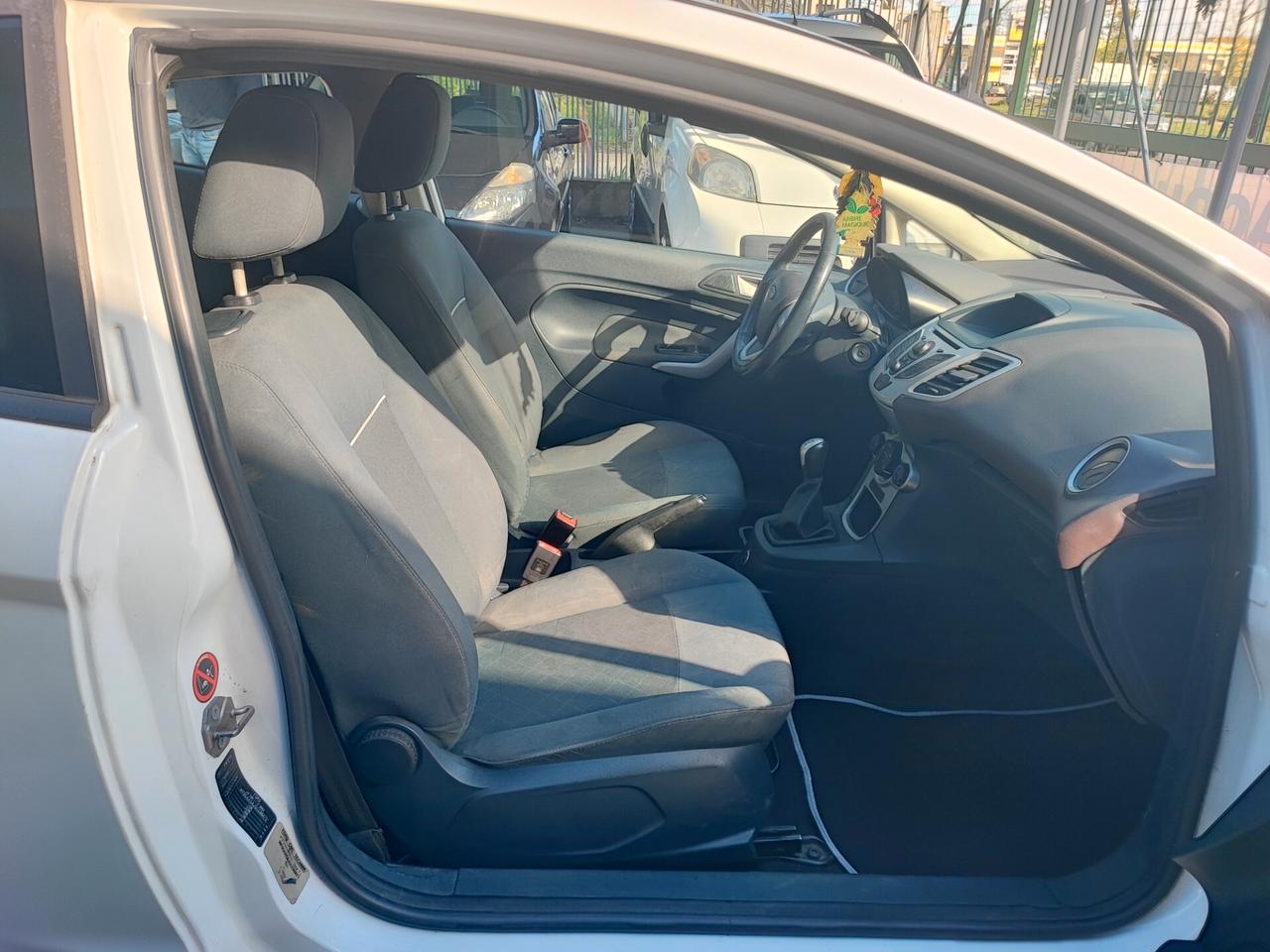 Ford Fiesta 1.4 3 porte Bz.- GPL Titanium