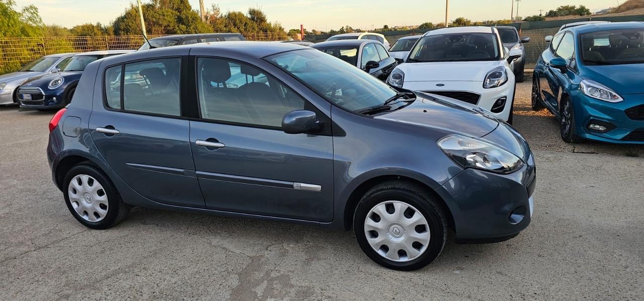 Renault Clio 1.2 16V 5 porte Luxe