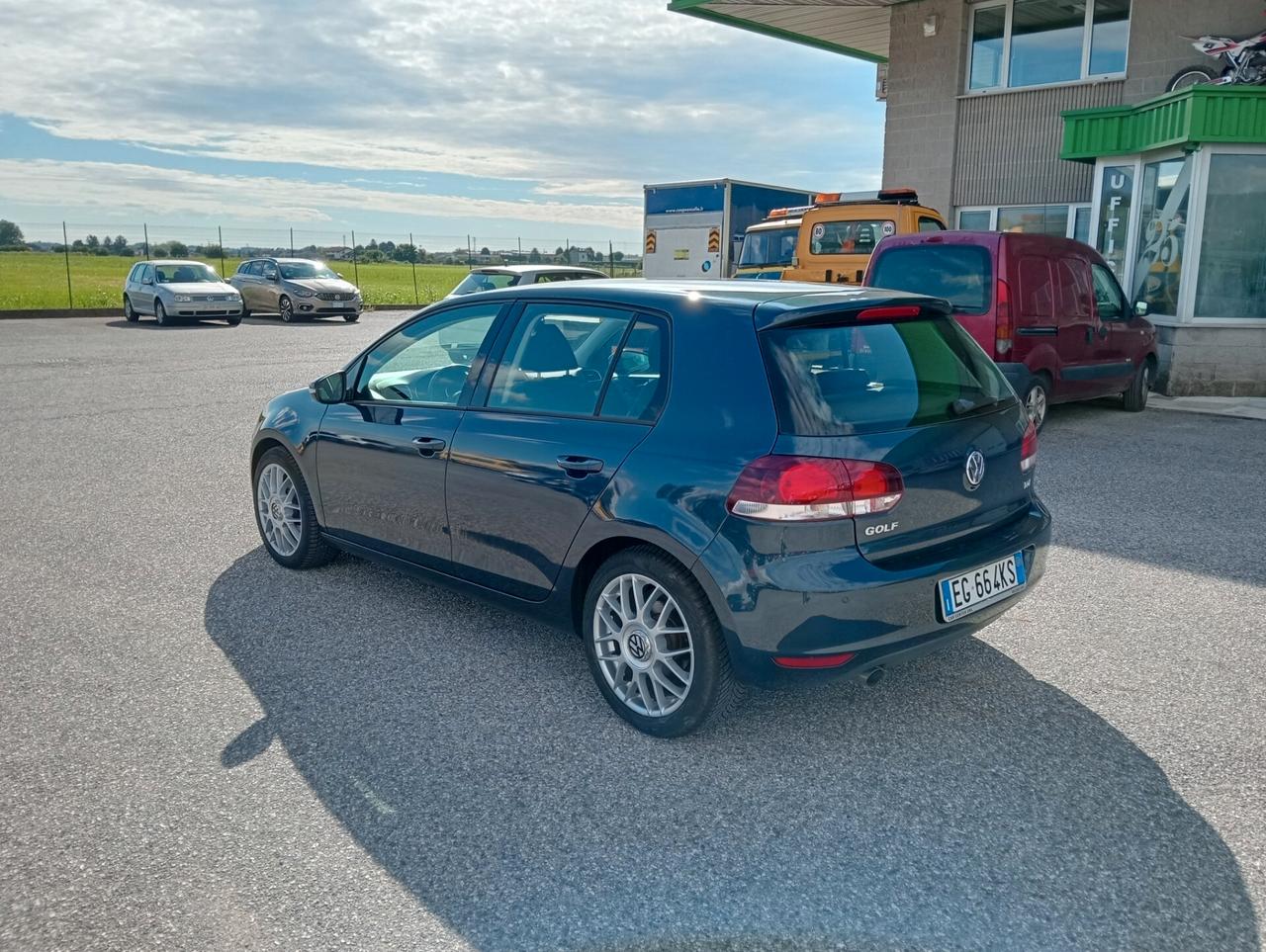 Volkswagen Golf 1.6TDI 5p. Highline
