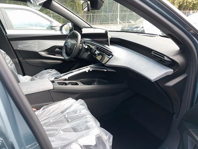 Peugeot 3008 Hybrid 145 e-DCS6 Allure Business