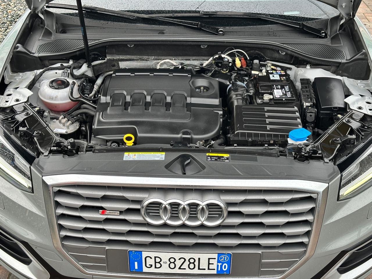 Audi Q2 35 TDI S tronic Identity Black