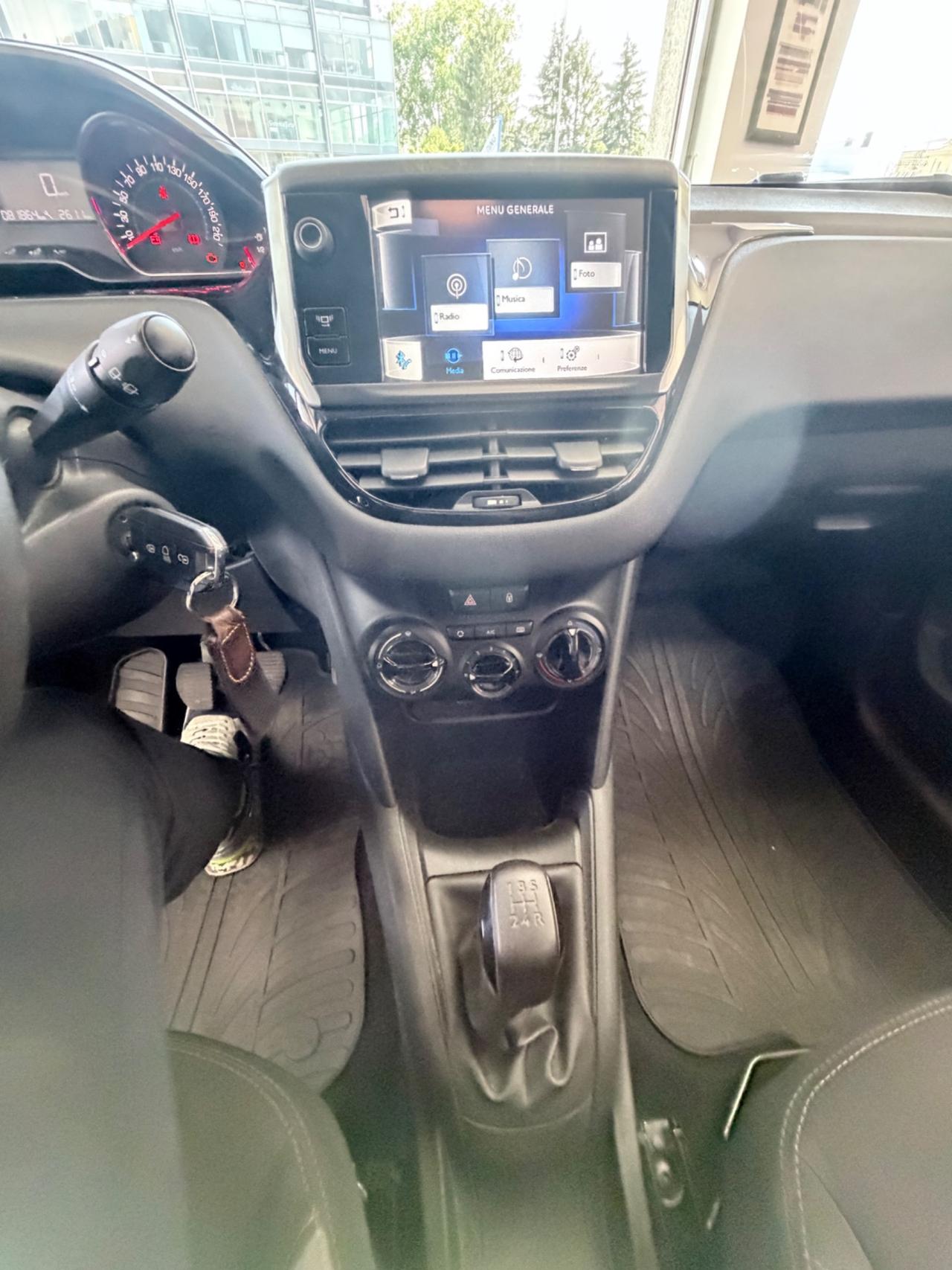 Peugeot 208 Allure benzina