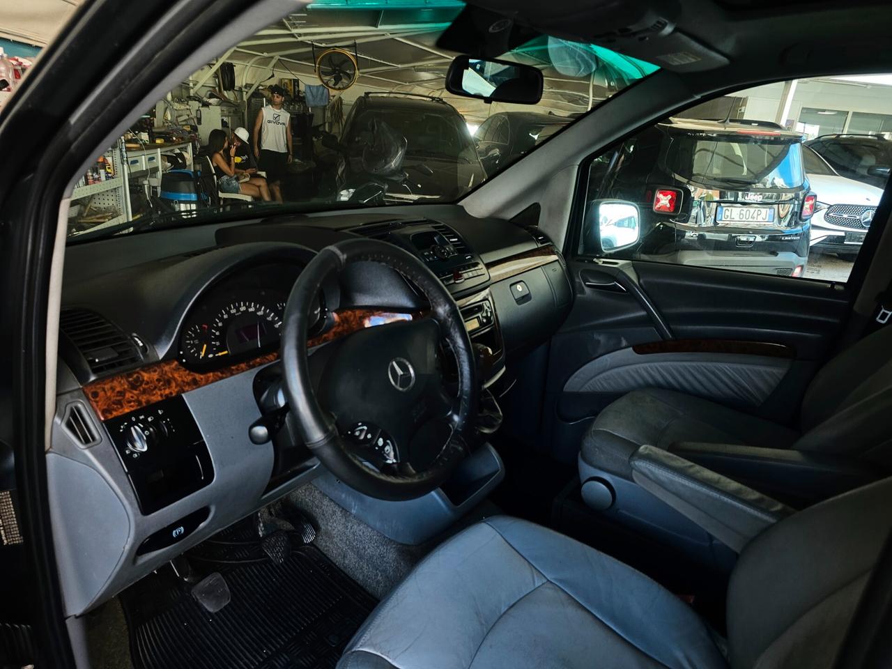 NOLEGGIO Volkswagen T-Roc 150 CV DSG R-Line