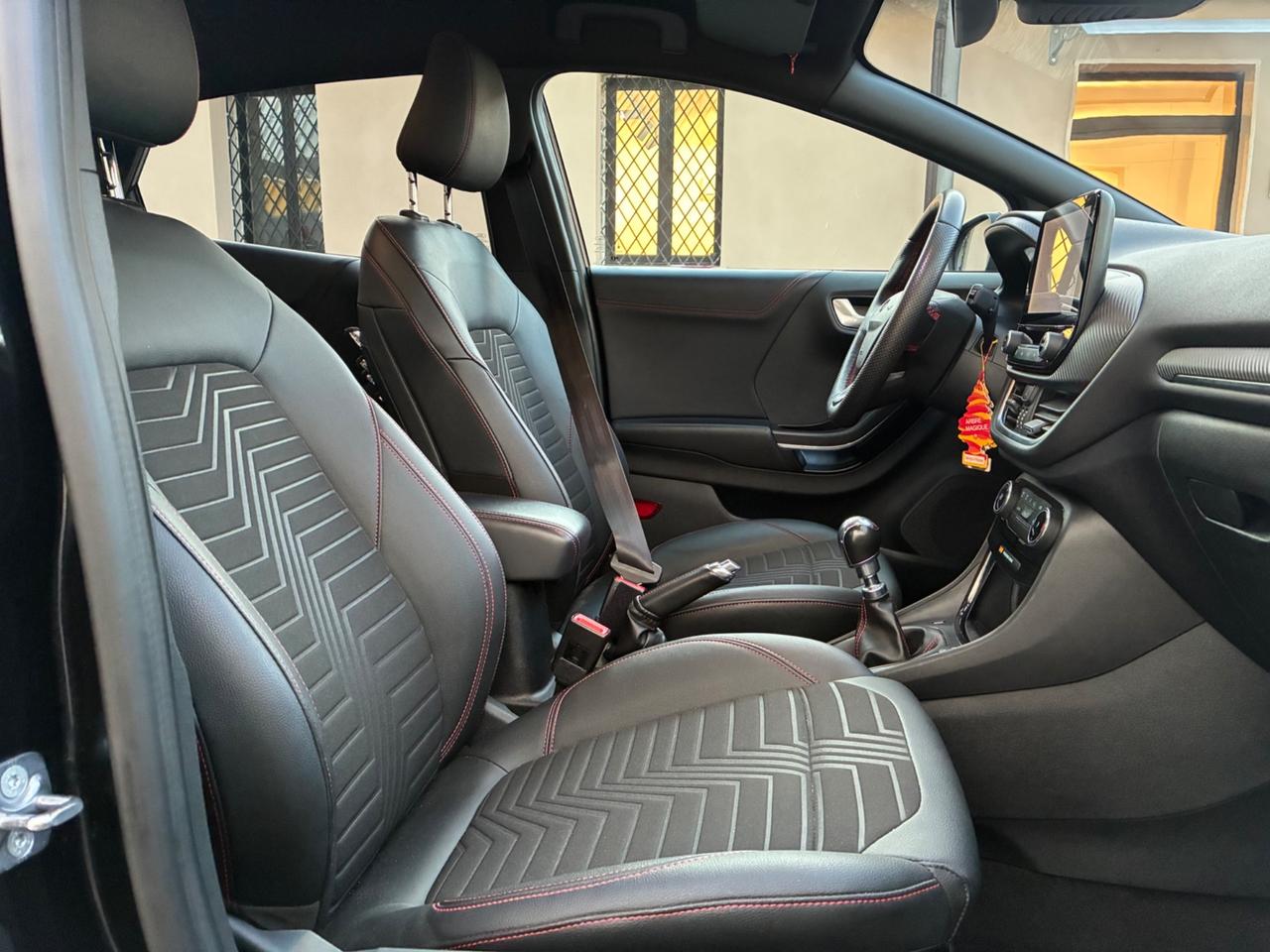 Ford Puma 1.0 EcoBoost Hybrid 125 CV S&S aut. ST-Line