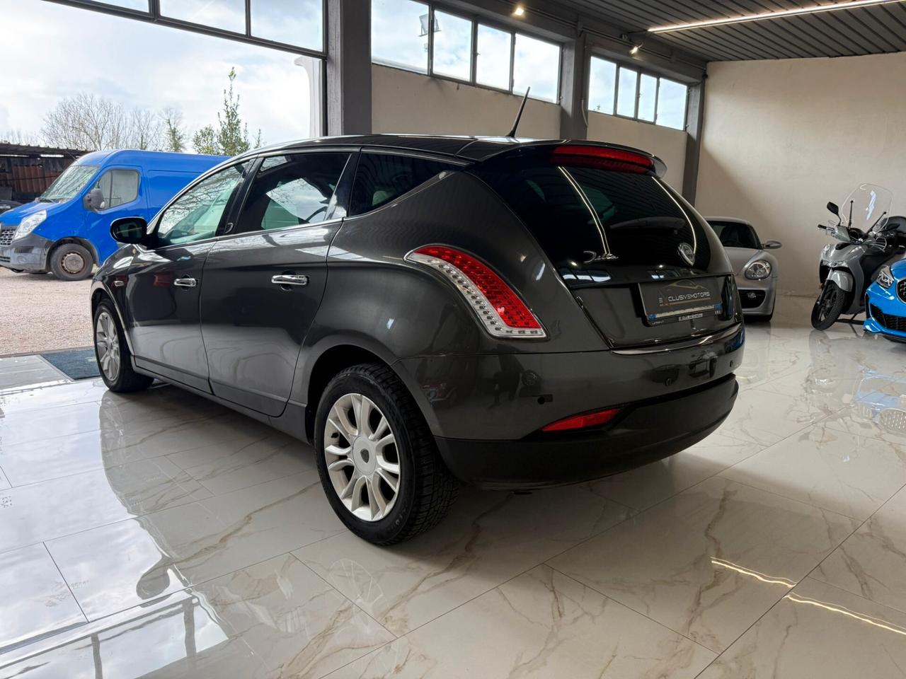 Lancia Delta 1.6 MJT DPF Selectronic Platino