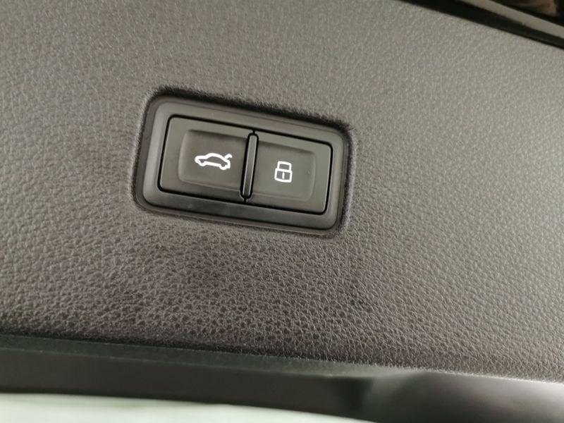 Audi Q8 SQ8 4.0 tfsi Sport Attitude quattro tiptronic