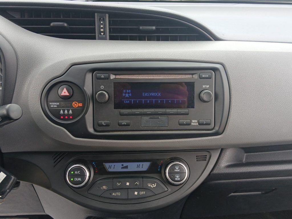 Toyota Yaris 1.5 Hybrid 5 porte Business