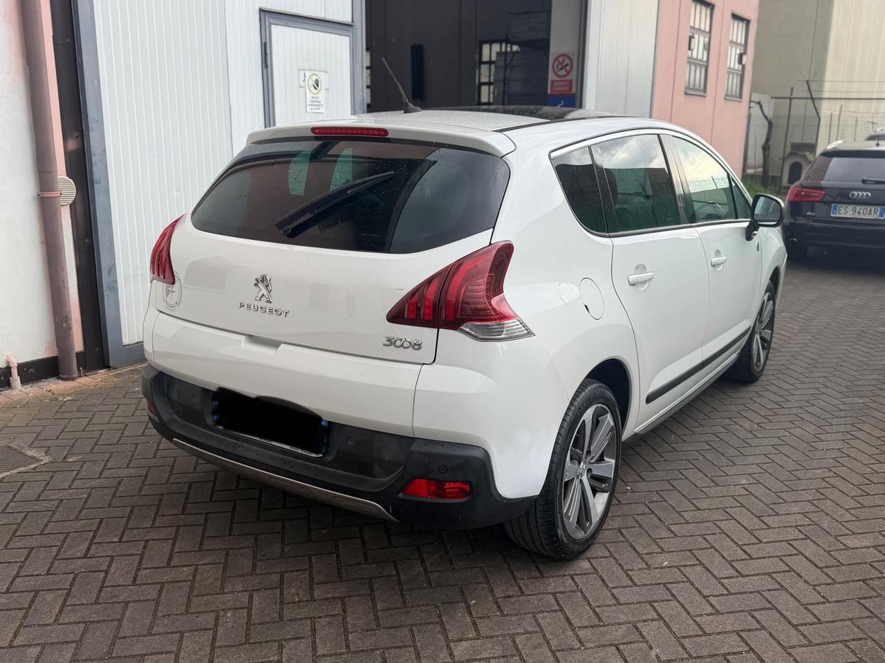 Peugeot 3008 1.6 HDi 2016 Crossway – Tetto Panoramico – Full Optional