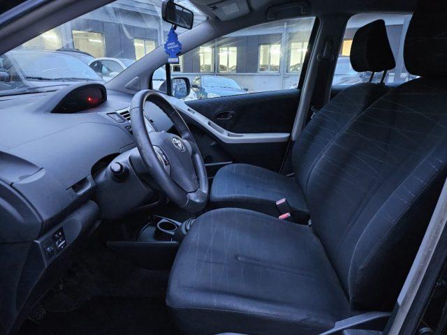 TOYOTA Yaris 1.0 5 porte Sol