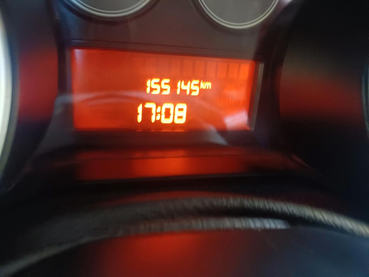 FIAT PUNTO 1.2 5PORTE-2013-NEOPATENTATI-Euro5490
