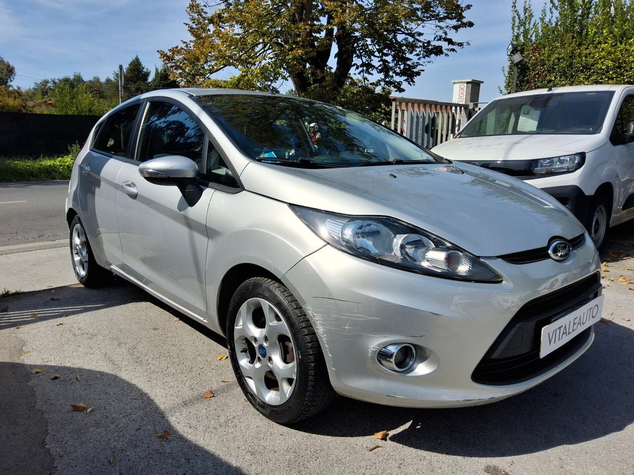 Ford Fiesta 1.2 82 CV 5pTitanium OK NEOPATENTATI