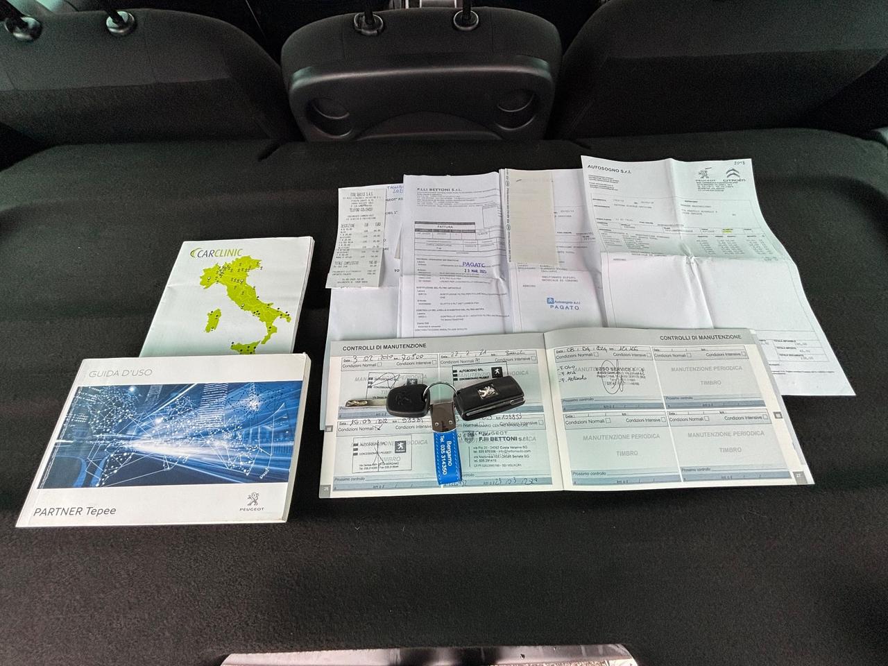 Peugeot Partner Tepee BlueHDi 120 S&S Outdoor