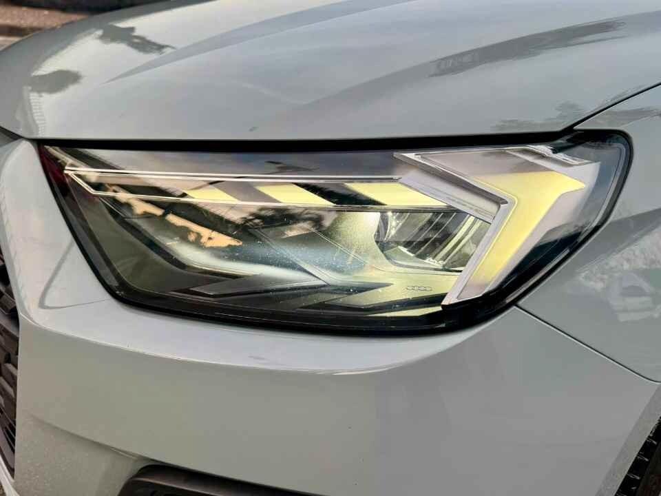 AUDI A1 SPORTBACK 30 TFSI Identity Black 110 CV