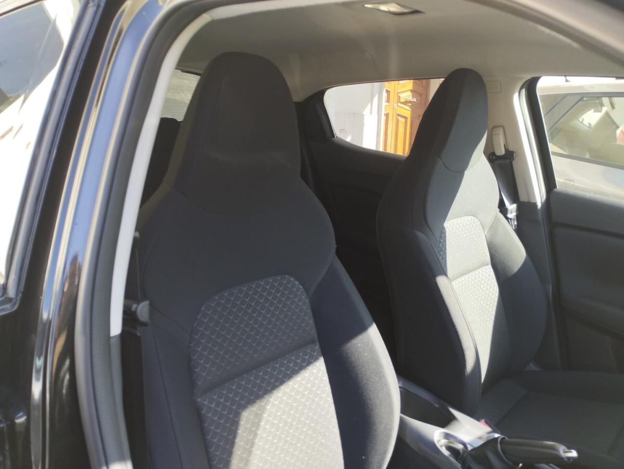 Nissan Juke 1.0 DIG-T 114 CV N-Connecta