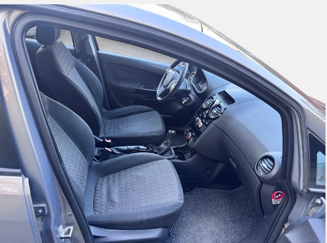 Opel Corsa 1.2 5 porte Sport