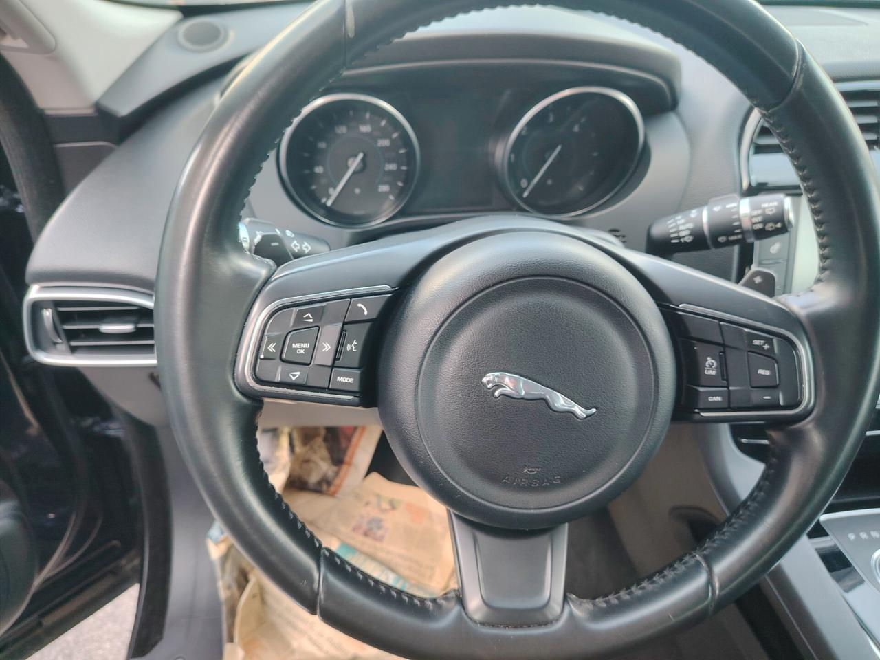Jaguar F-Pace 2.0 D 240 CV AWD aut. Pure