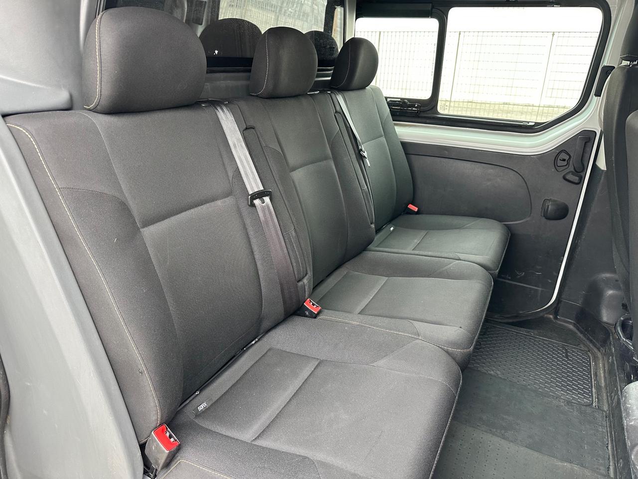 Renault Trafic 1.6 dCi 125CV 6 posti Permuta