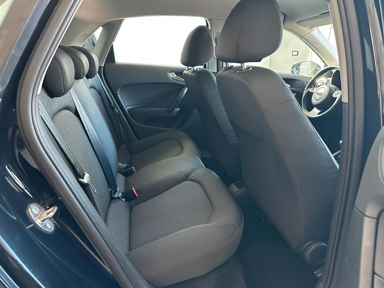 Audi A1 Sportback 1.6 TDI 90cv Sline FULL LED