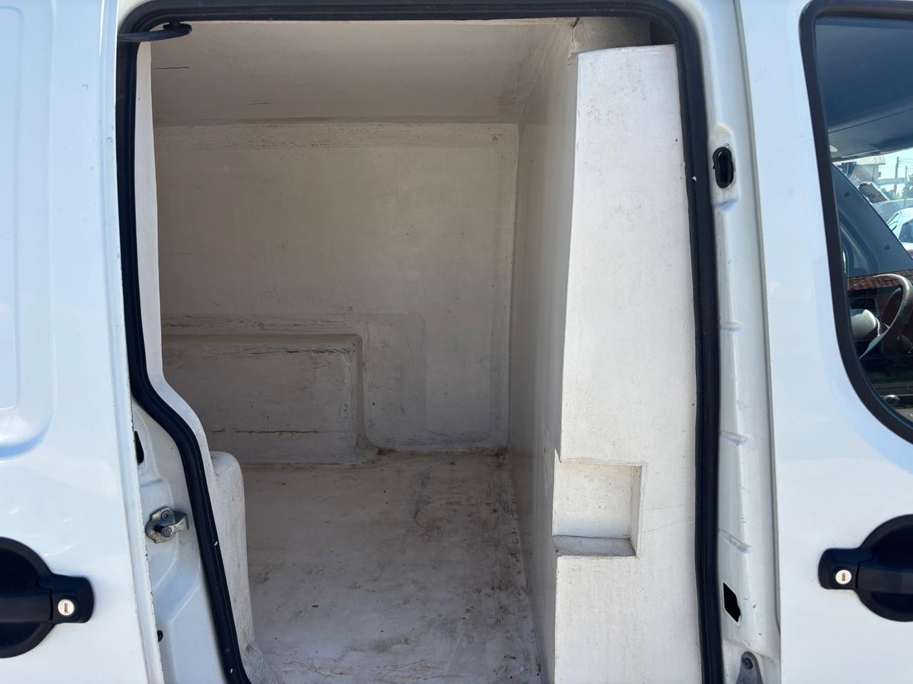 Fiat Doblo Isotermico
