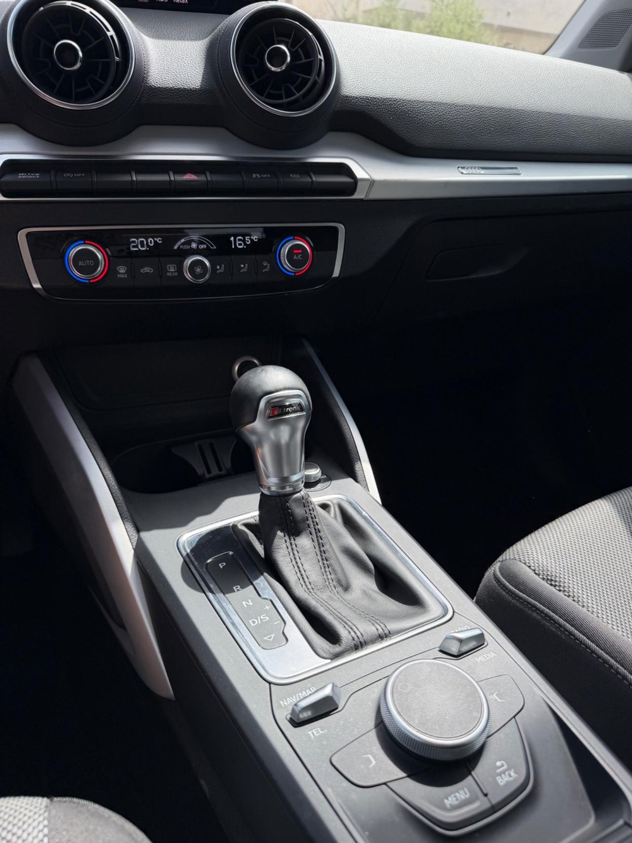 Audi Q2 1.6 116 cv Admired-2020/LED/NAVI/PARK