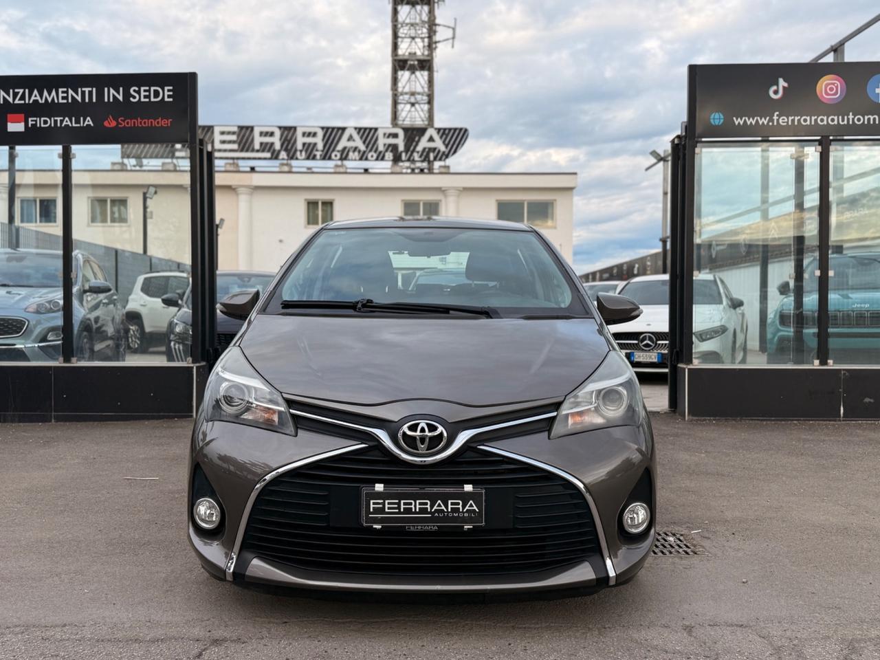 Toyota Yaris 1.0 5 porte Lounge 2017