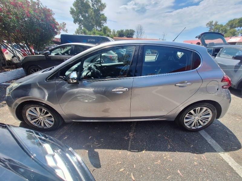 Peugeot 208 BlueHDi 100 S&S 5 porte Allure
