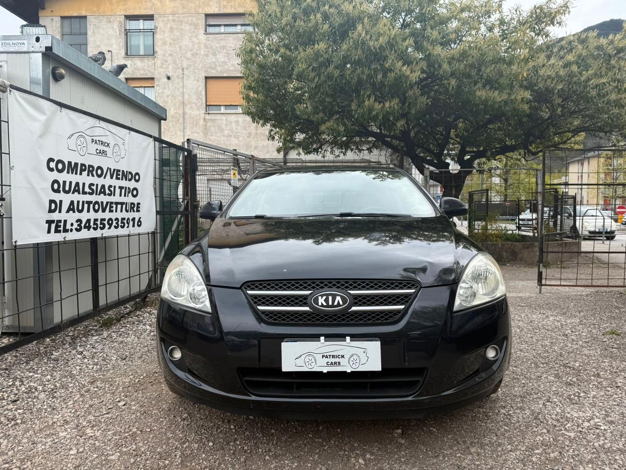 Kia Ceed adatta ai neopatentati